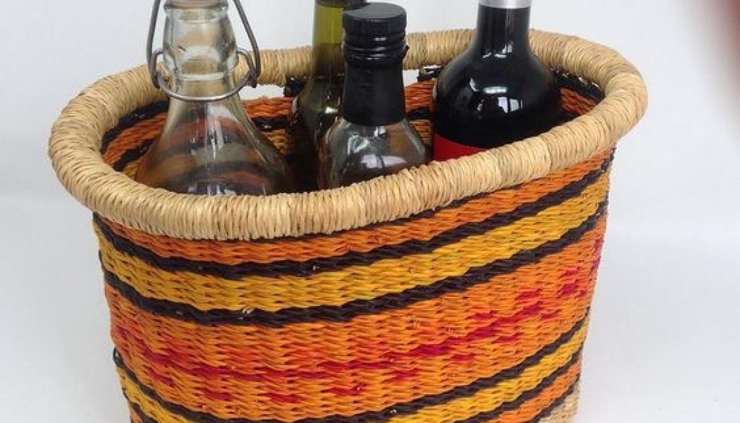 Home Decorating Ideas 2 – Using baskets in the Kitchen