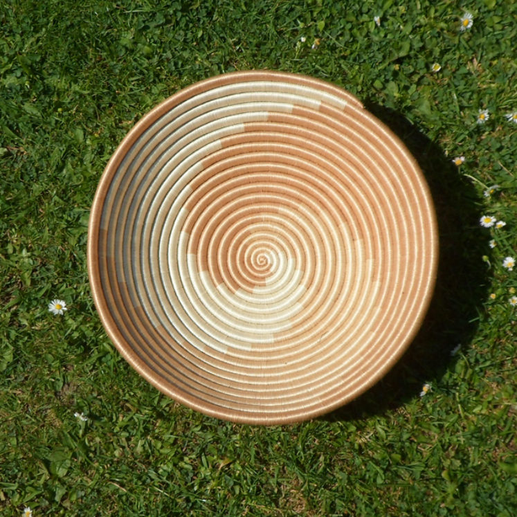Natural swirls bowl
