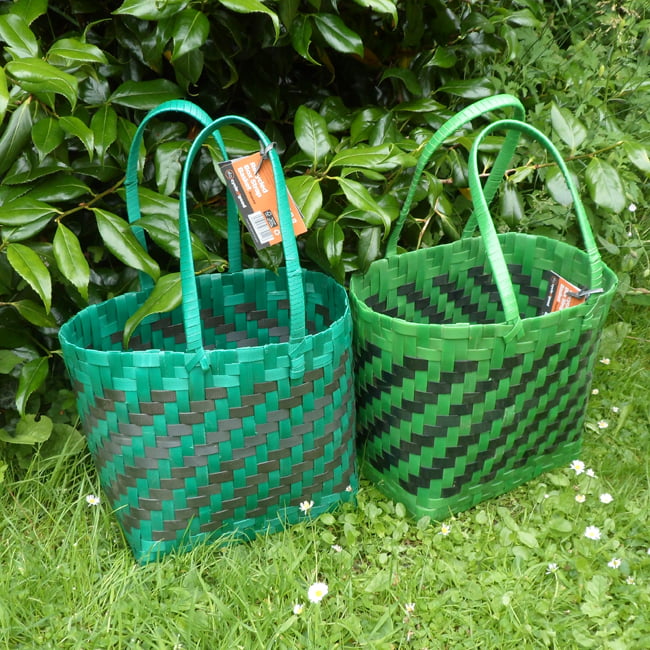 Box strap shopping basket