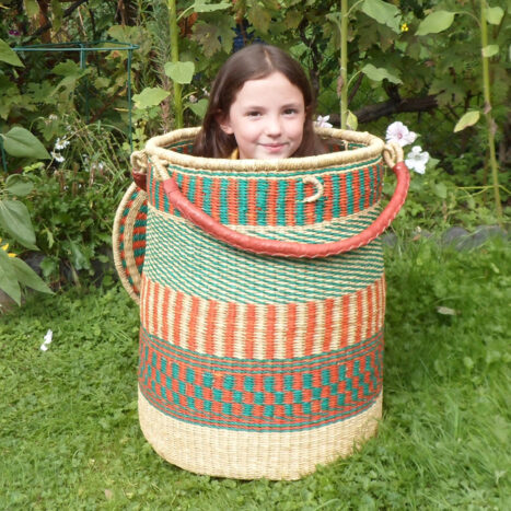 Laundry basket natural