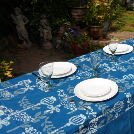 Table cloth blue