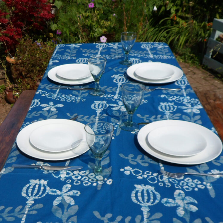 Table cloth blue