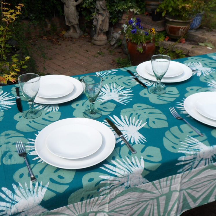 Table cloth green