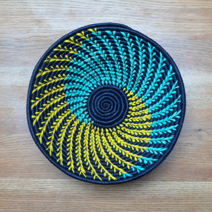 Tanzanian bowl 13 – yellow, turquoise and black