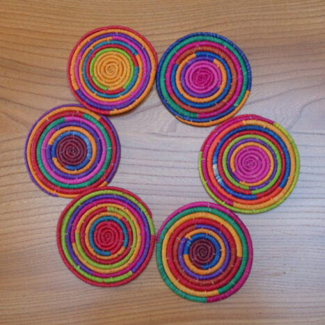 Set of 6 raffia coasters