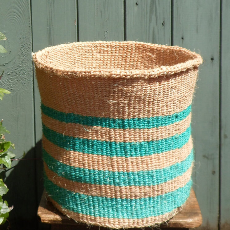 Large sisal basket L12